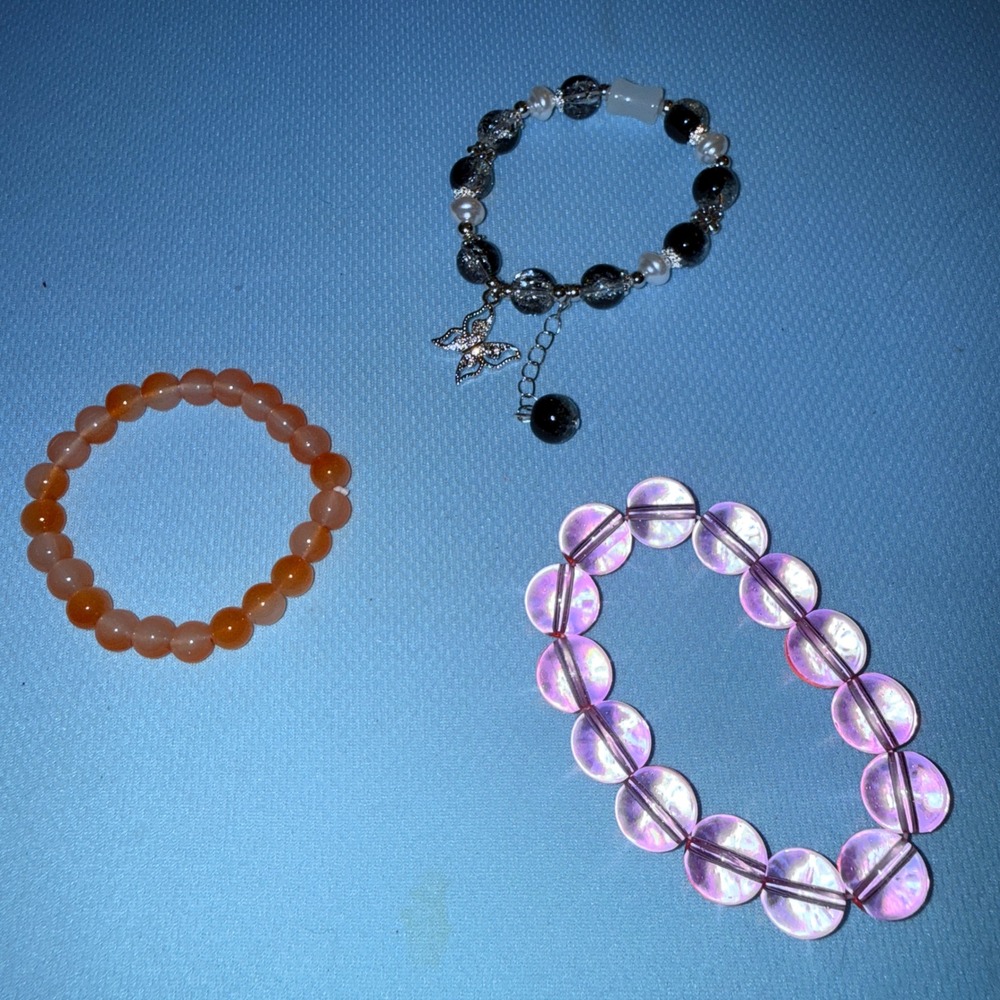 Beaded Bracelet Set NEW Butterfly Pearl Iridescent 3pc